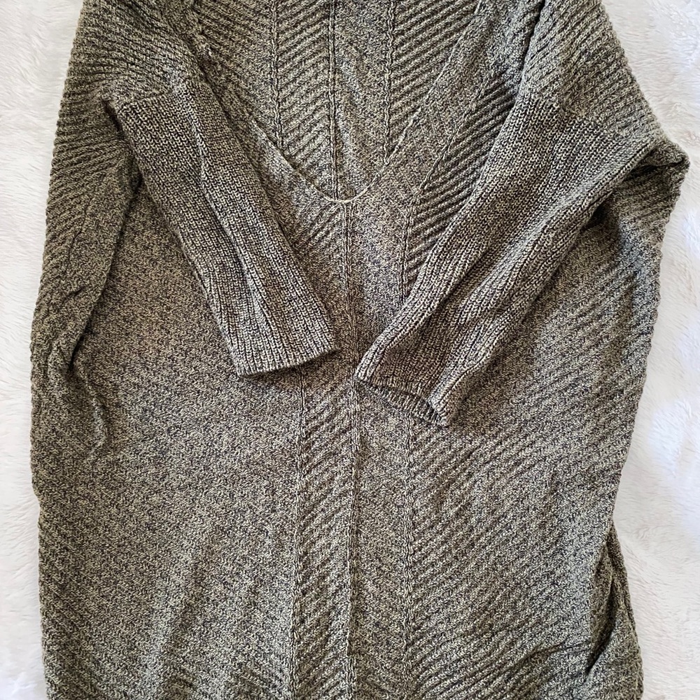Women’s Express Sweater